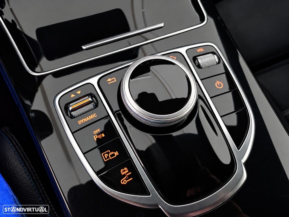 Mercedes-Benz C 300 de AMG Line - 21