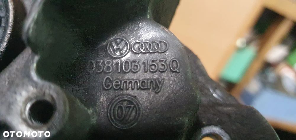 Obudowa uszczelniacz wału osłona VW Audi Skoda Seat 2.0 TDI 038103153Q - 8
