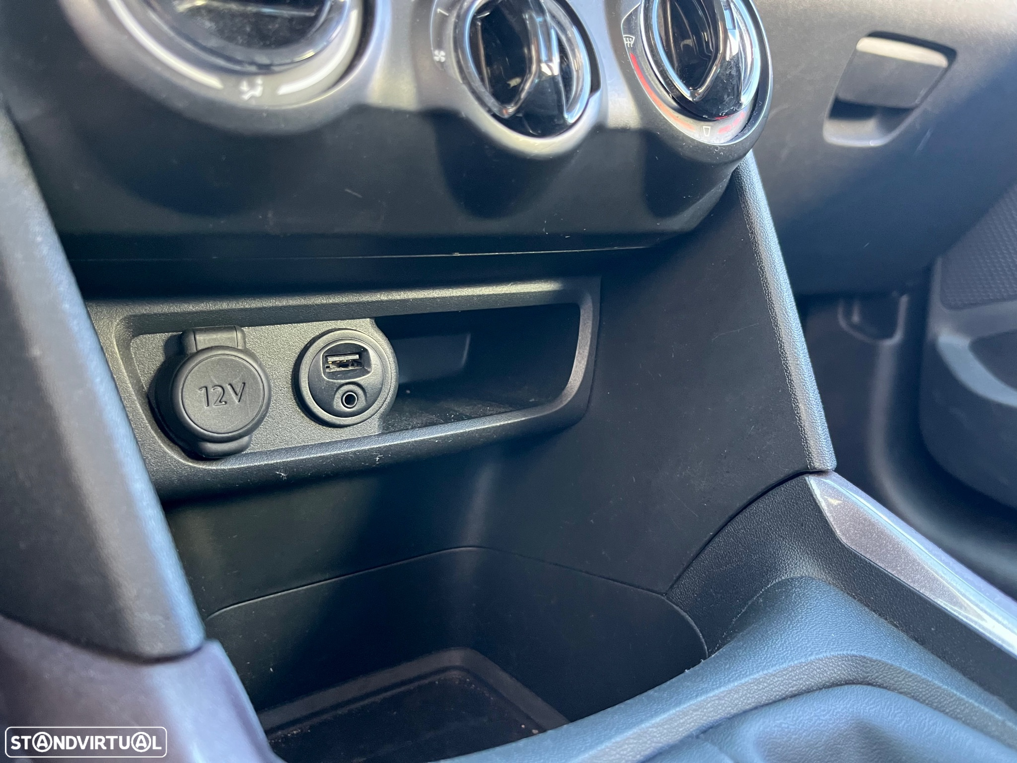 Peugeot 2008 1.2 PureTech Active - 30