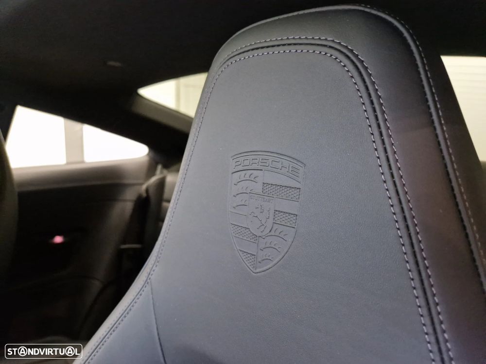 Porsche 911 (992) Carrera - 27