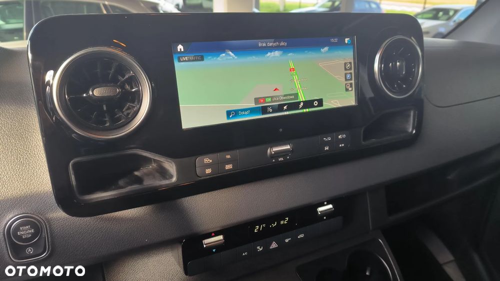 Mercedes-Benz Sprinter - 15