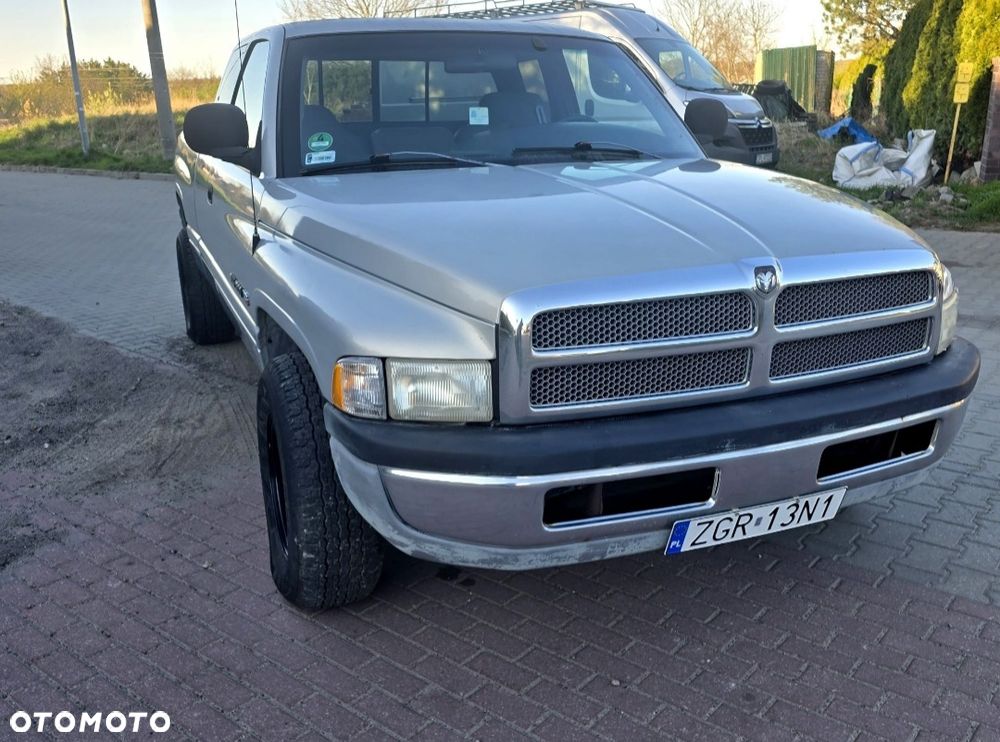 Dodge RAM - 2