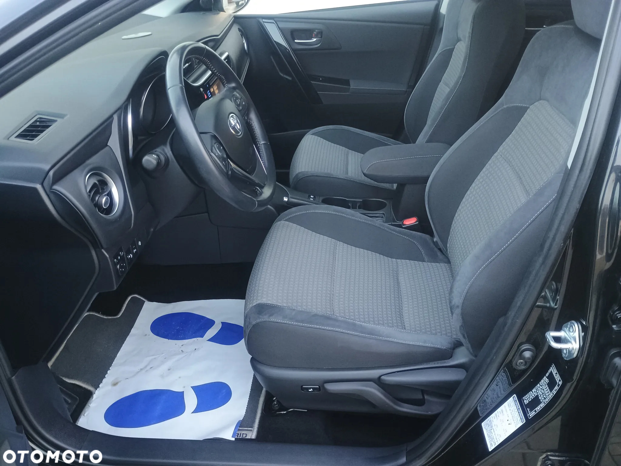 Toyota Auris 1.8 VVT-i Hybrid Automatik Executive - 12