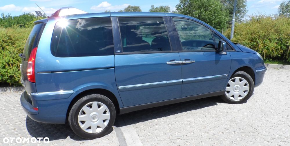 Peugeot 807 HDi 135 Premium - 8