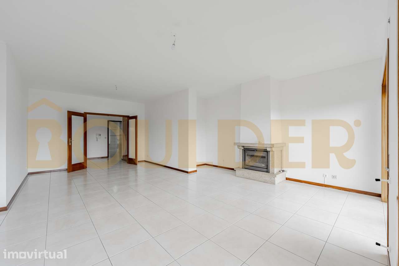 Apartamento T3 em Póvoa de Lanhoso - Grande imagem: 2/32