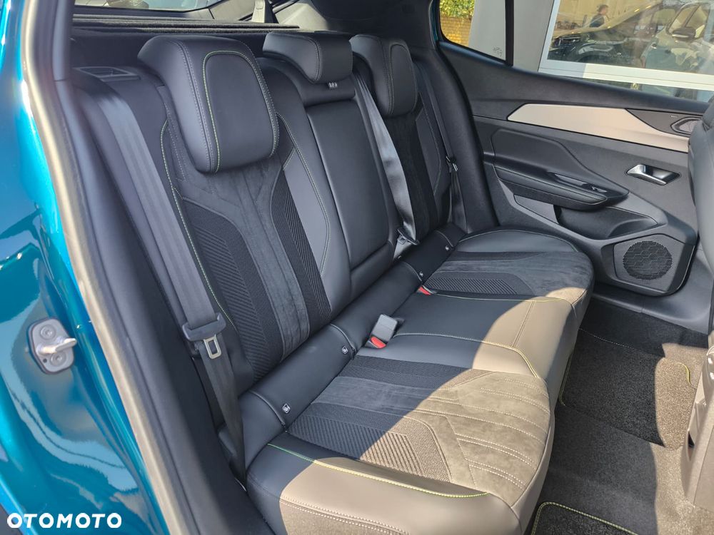 Peugeot 408 1.2 PureTech mHEV GT Exclusive S&S e-DCS6 - 10