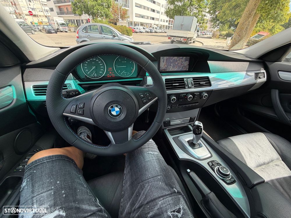 BMW 520 dA Executive - 41