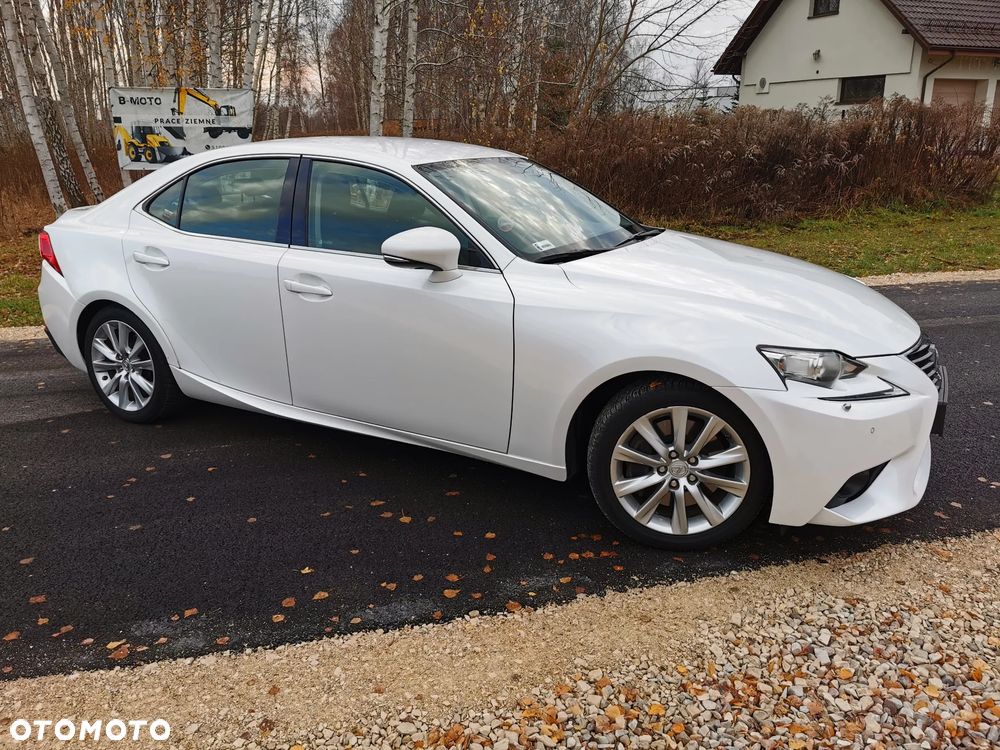 Lexus IS 200t Elite - 16