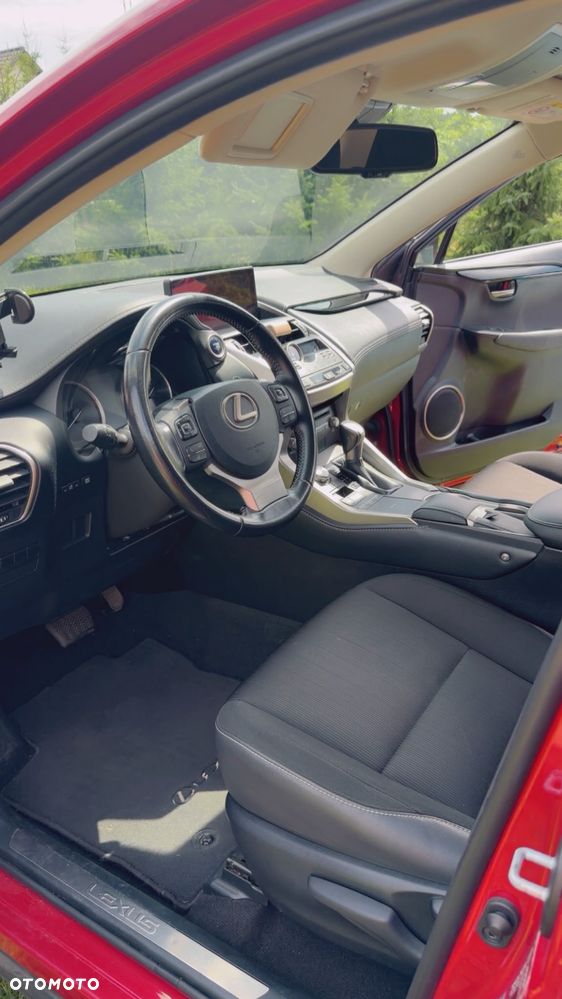 Lexus NX 300h Comfort AWD - 7