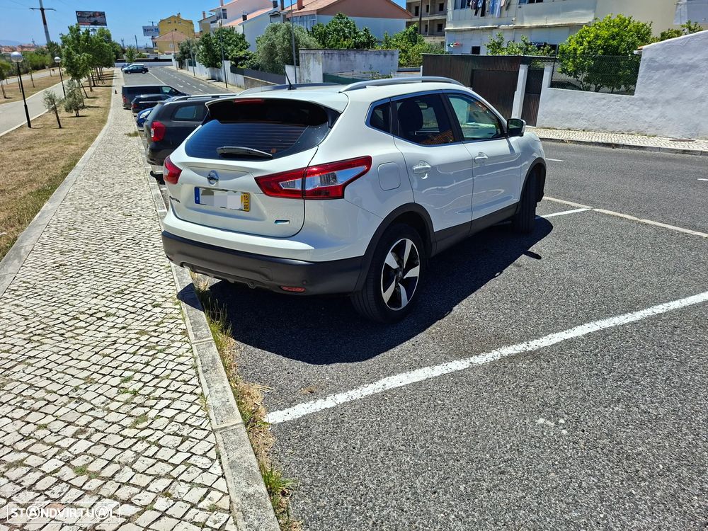 Nissan Qashqai 1.5 dCi N-Connecta RS+PS - 4