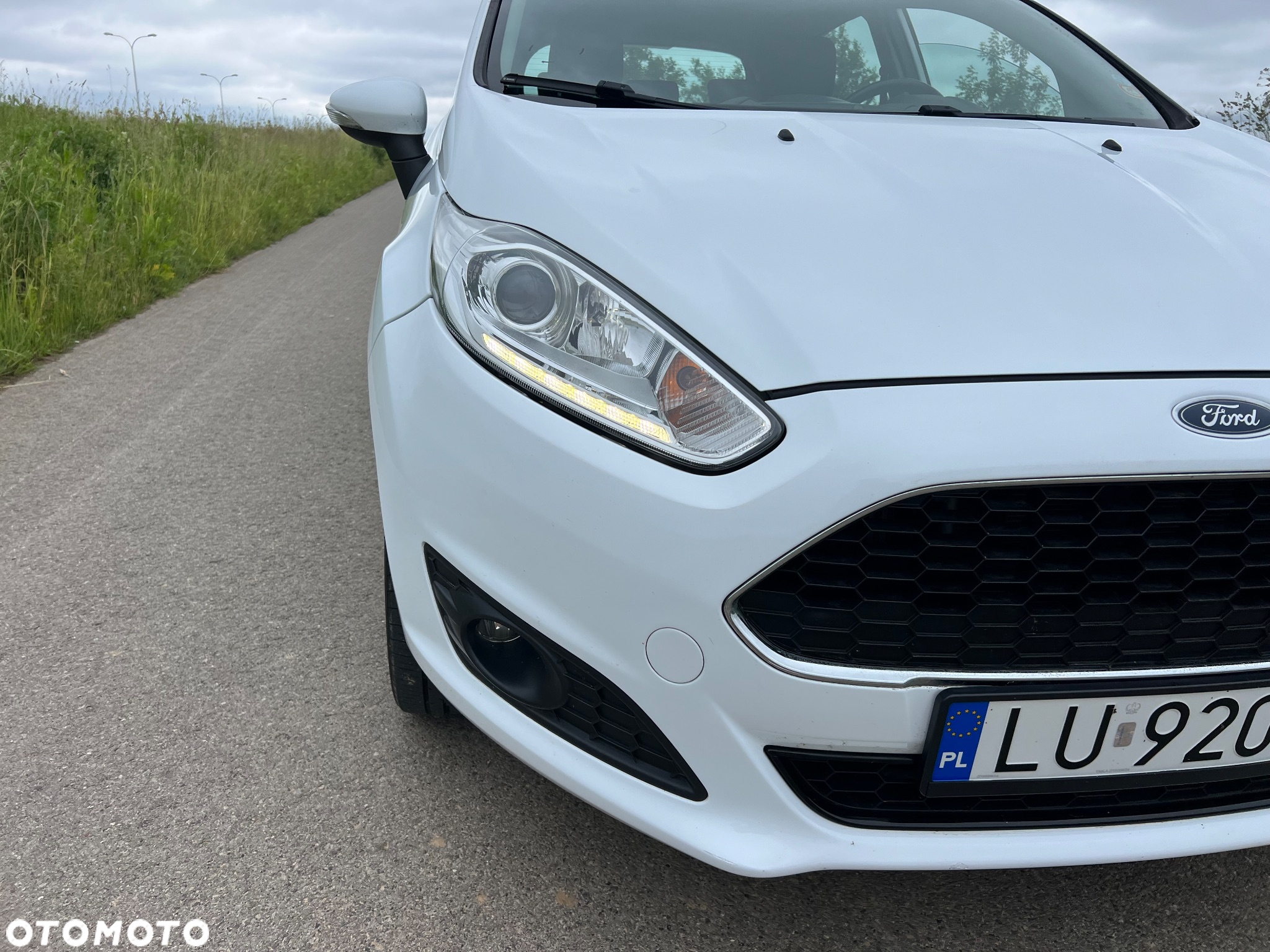 Ford Fiesta 1.0 EcoBoost S&S TITANIUM - 10