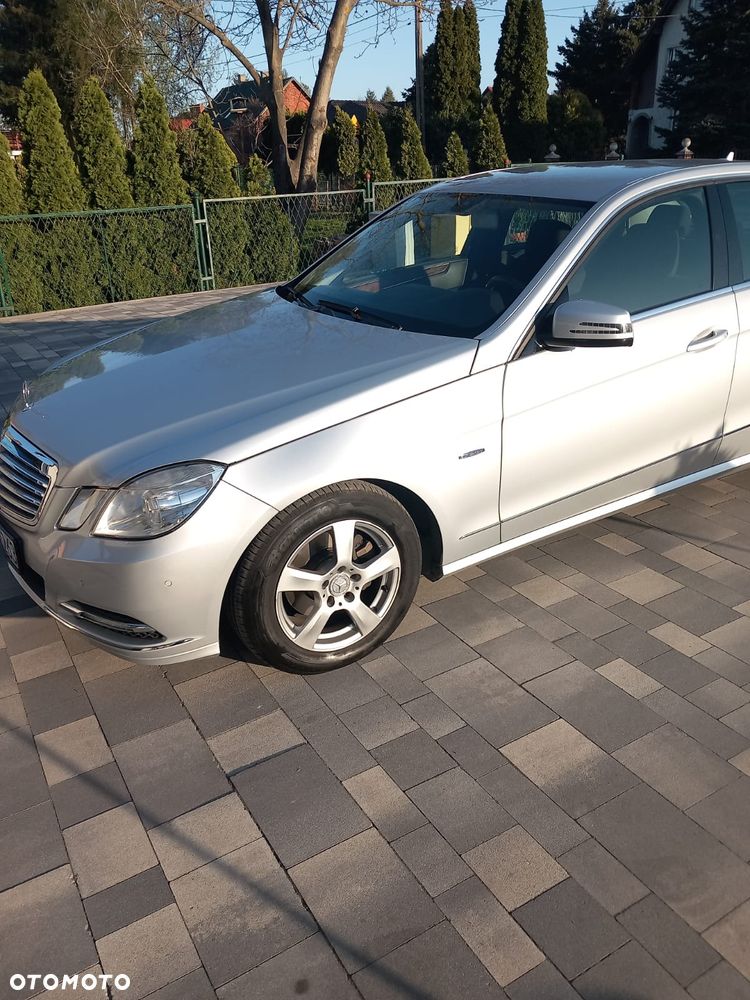 Mercedes-Benz Klasa E 200 BlueTEC 7G-TRONIC Elegance - 16