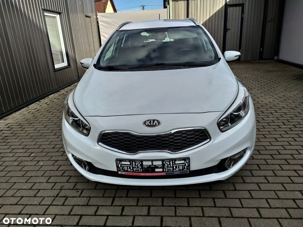 Kia Ceed 1.6 GDI DCT Platinum Edition - 11