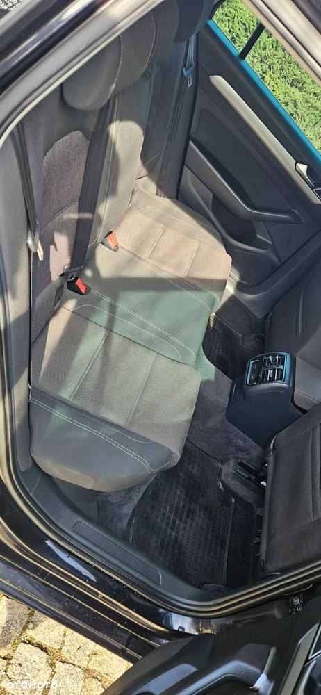 Volkswagen Passat Variant 2.0 TDI SCR DSG Comfortline - 6