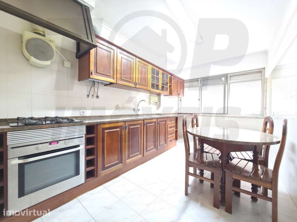 Apartamento T2 - PÓVOA DE SANTA IRIA - 332.000€ - Grande imagem: 2/17