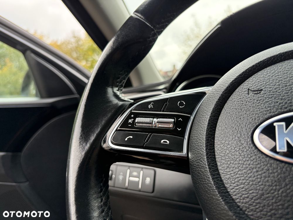 Kia Ceed 1.4 T-GDI DCT OPF Platinum Edition - 23