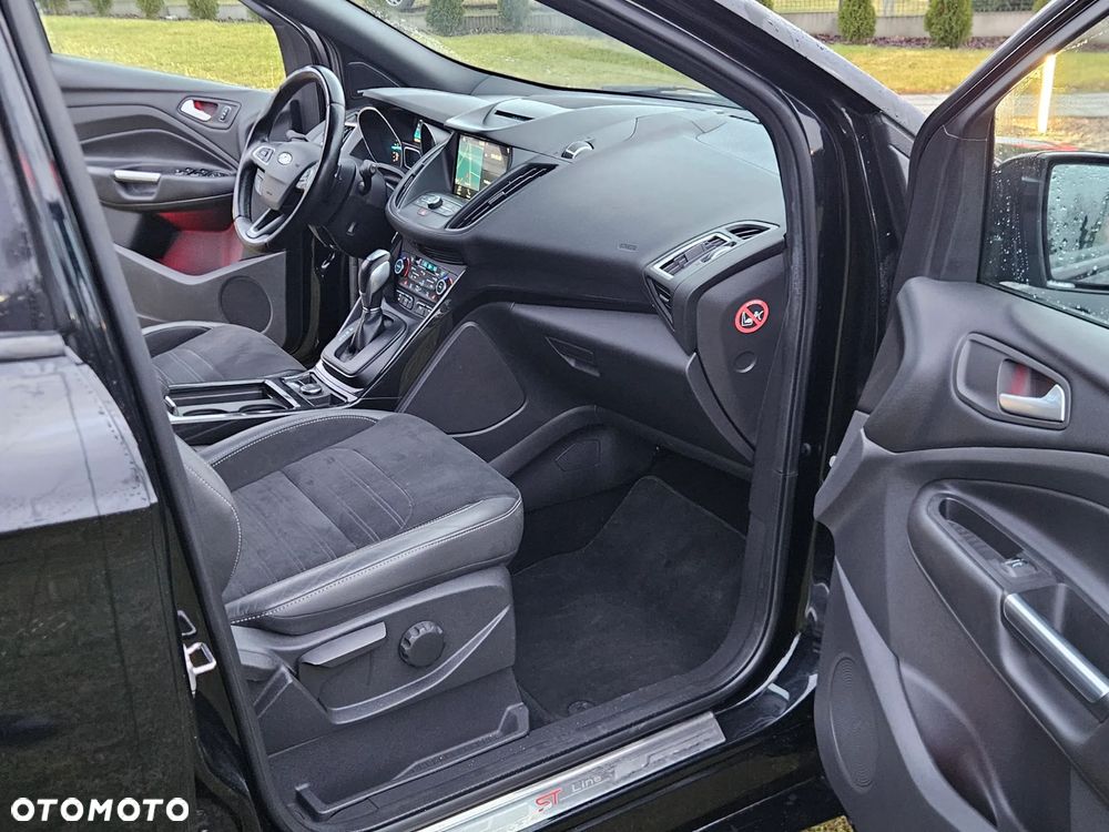 Ford Kuga 2.0 TDCi 4x4 ST-Line - 15