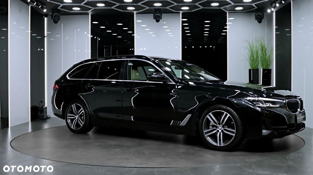 BMW Seria 5 520d MHEV Luxury Line sport - 9