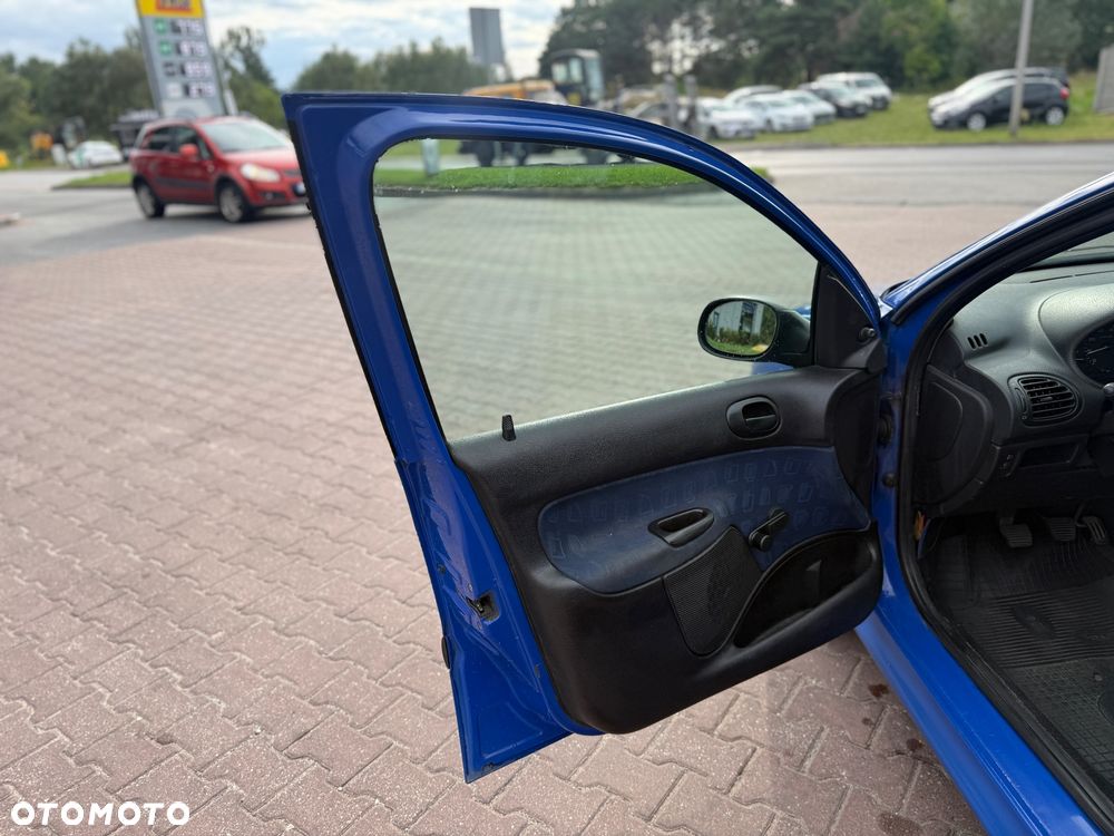 Peugeot 206 1.1 XR Presence - 12