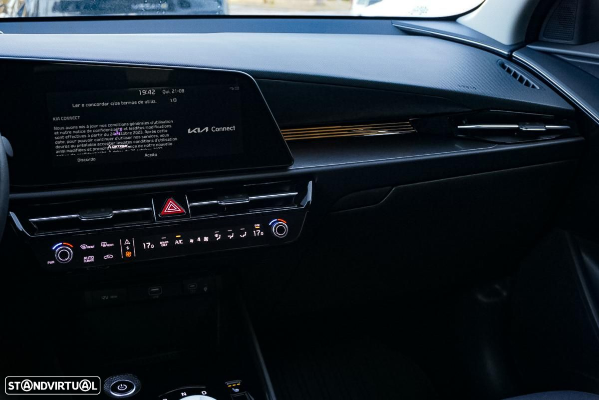 Kia Niro EV 64kWh Drive - 48