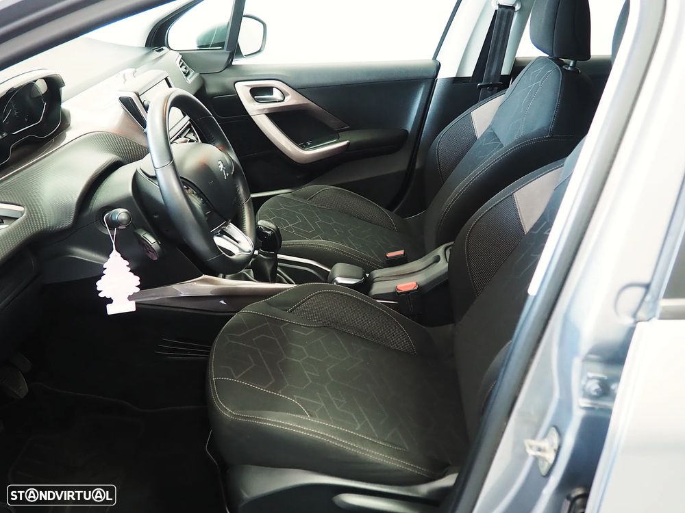 Peugeot 2008 1.2 PureTech Active - 8
