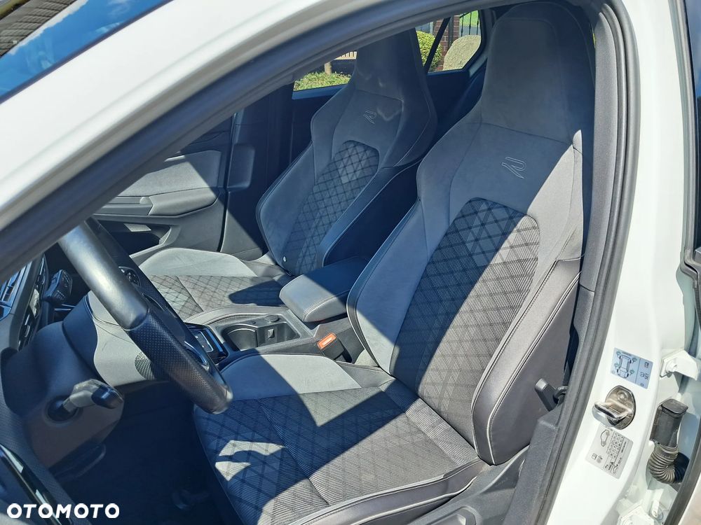 Volkswagen Golf 1.5 TSI OPF R-Line - 14