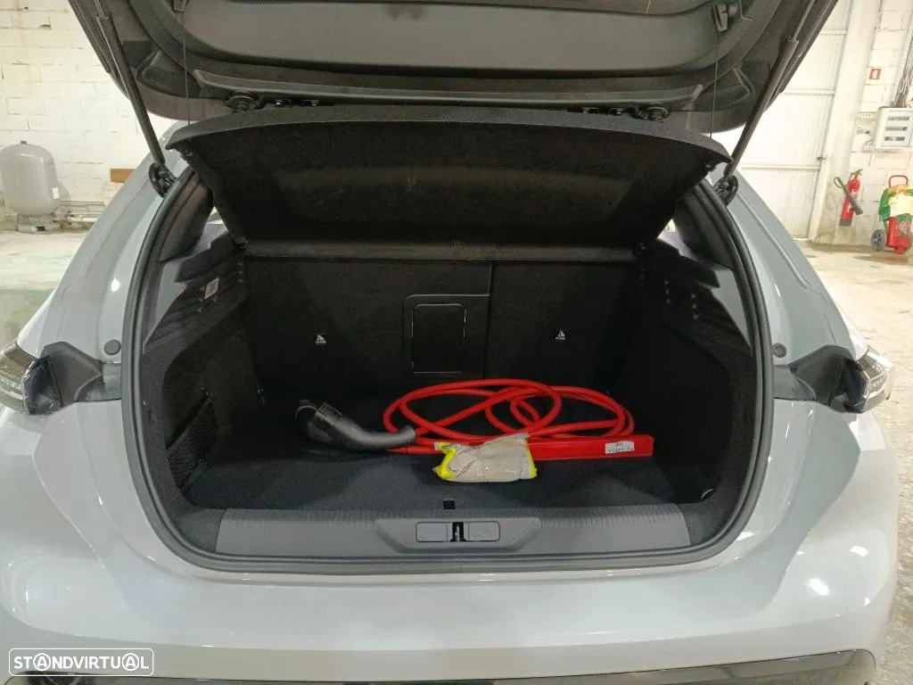 Peugeot e-308 54 kWh Allure - 10