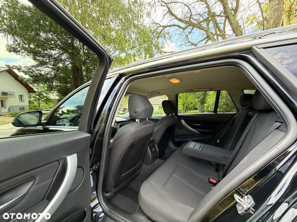 BMW Seria 3 316i Modern Line - 19