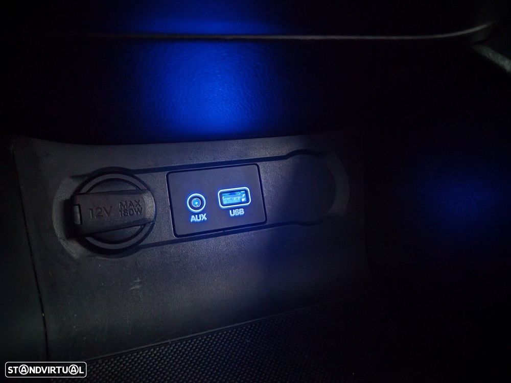Hyundai i20 1.1 CRDi Blue Access+Bluetooth+Comandos no Volante - 21