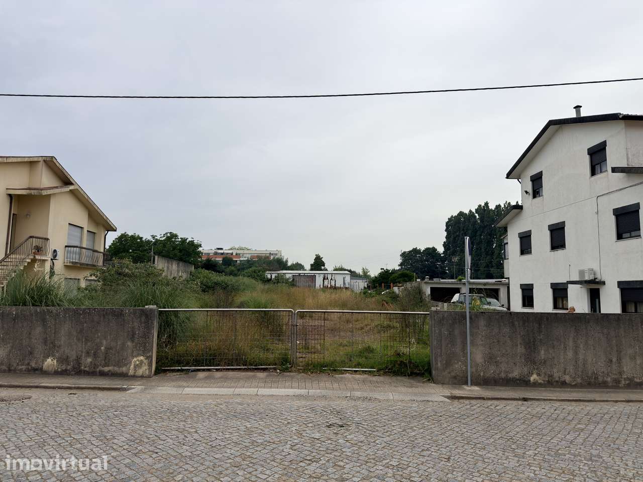 Terreno urbano em Moreira, Maia por 475.000 EUR - Grande imagem: 4/4