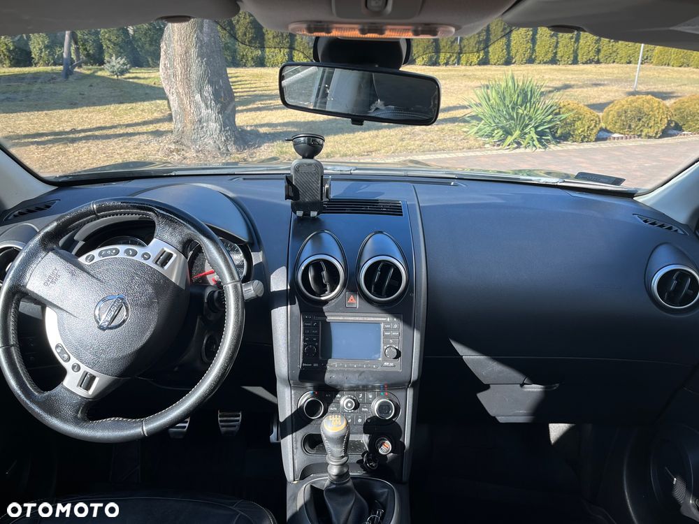 Nissan Qashqai+2 - 6