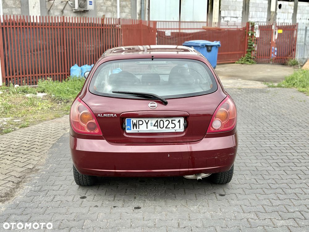 Nissan Almera - 5