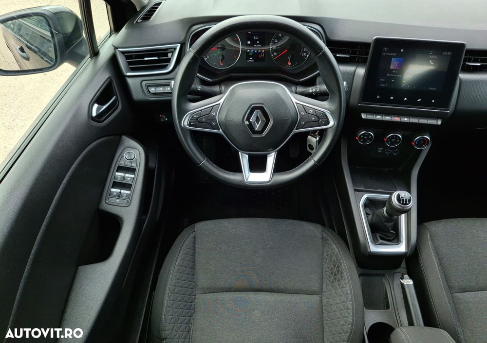 Renault Clio - 15