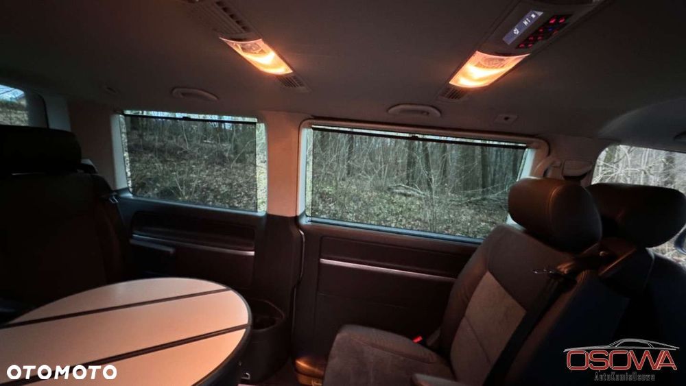 Volkswagen Multivan - 15