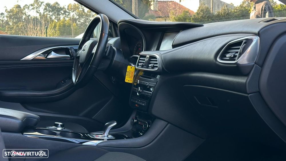 Infiniti Q30 1.5d DCT Business - 7
