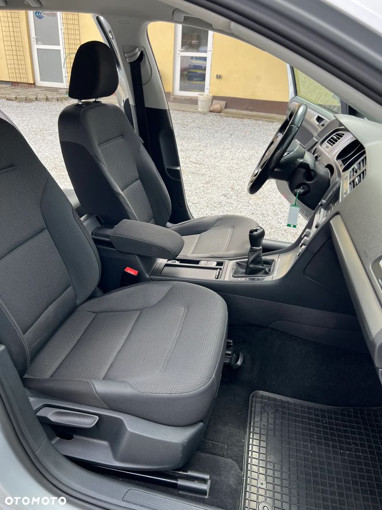 Volkswagen Golf Variant ver-vii-1-6-tdi-bmt-comfortline - 26