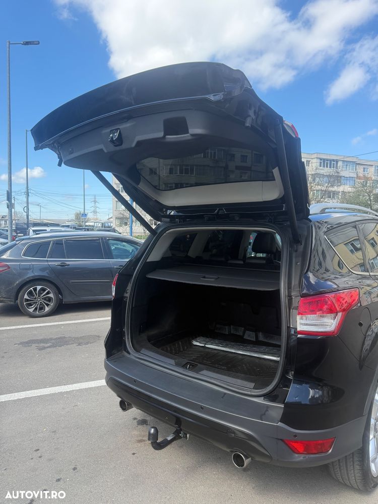 Ford Kuga 2.0 TDCi Powershift 4WD Titanium - 25