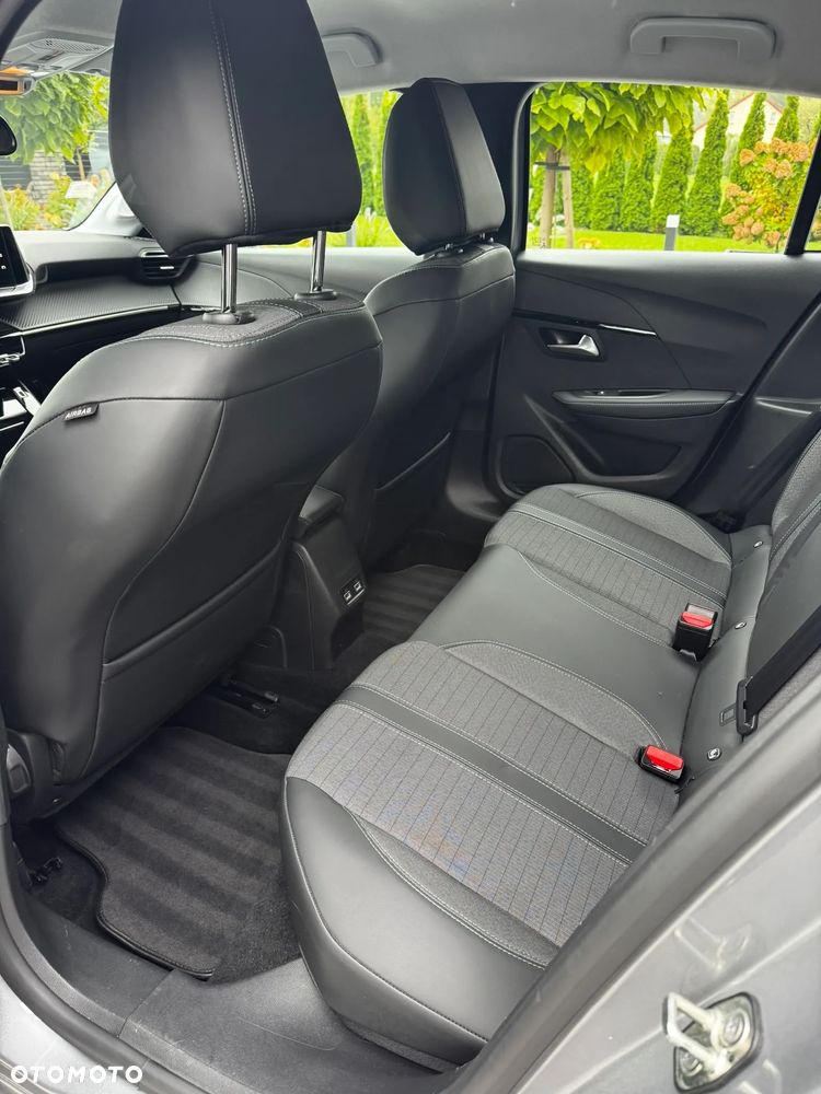 Peugeot 208 PureTech 100 Allure - 16