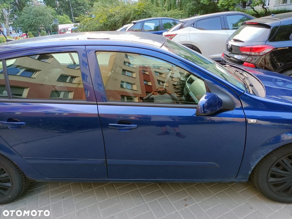 Opel Astra 1.6 - 11