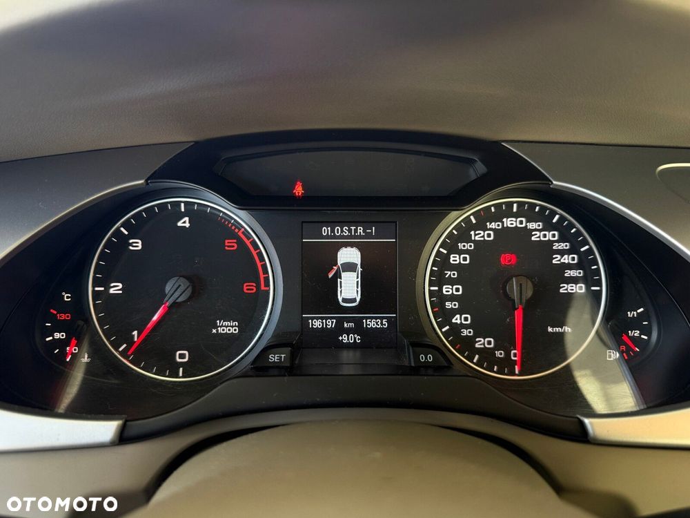 Audi A4 Allroad - 32