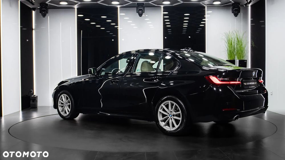 BMW Seria 3 318i Sport - 5