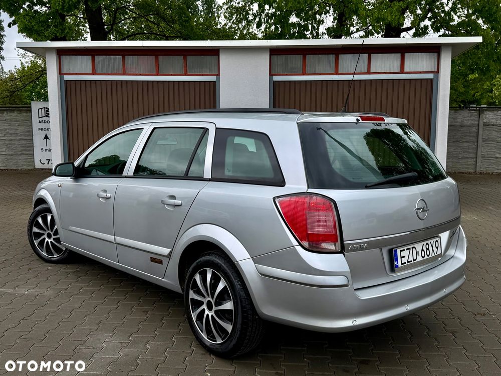 Opel Astra - 4