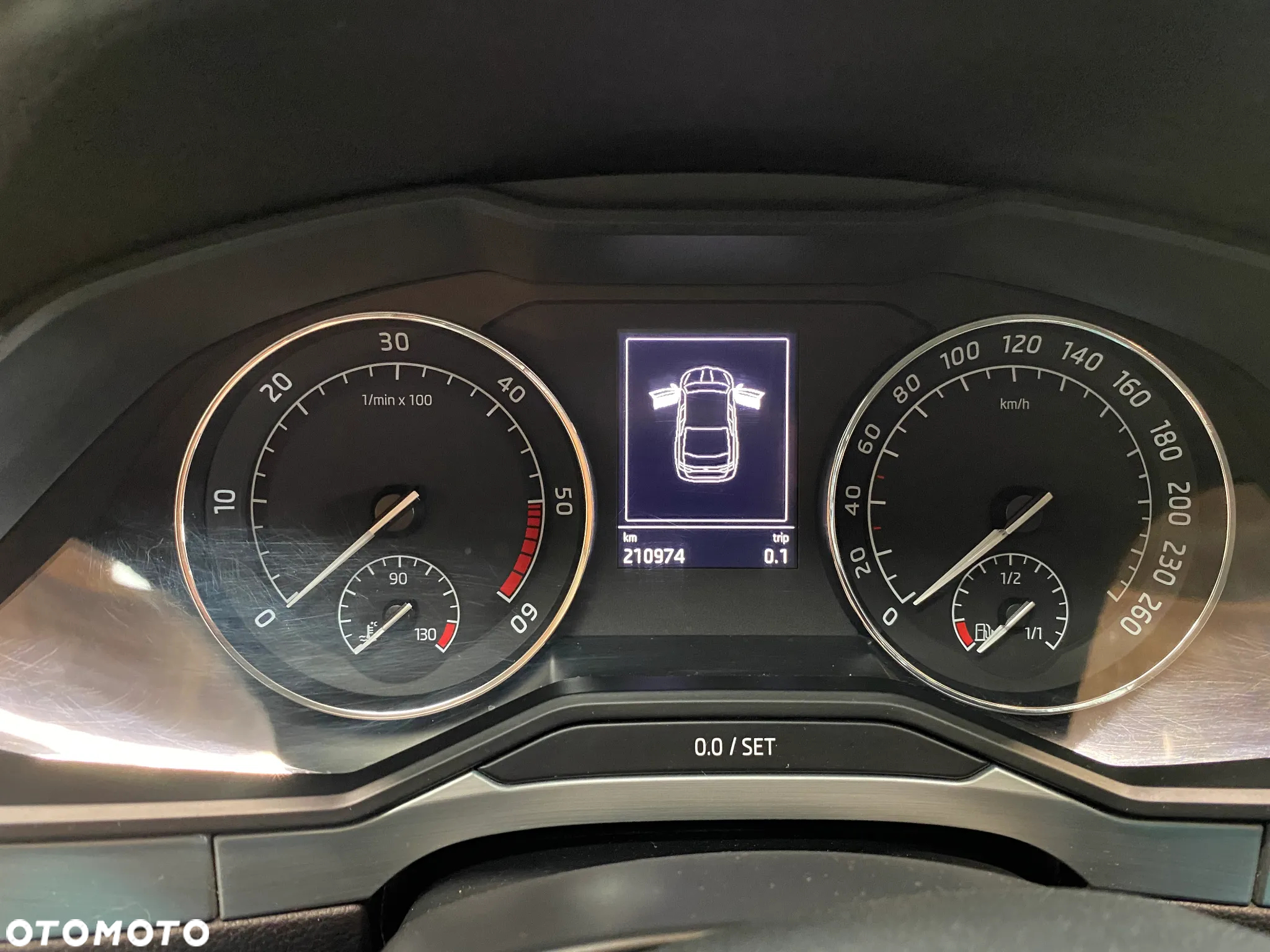 Skoda Superb 2.0 TDI Ambition DSG7 - 12