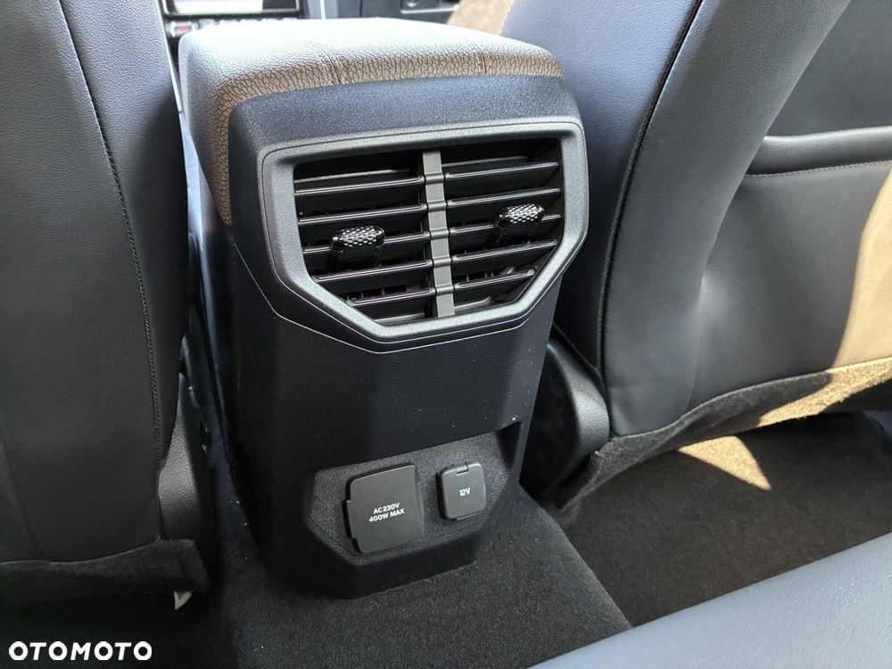 Volkswagen Amarok - 31