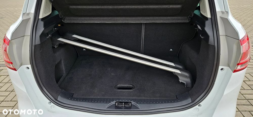 Ford B-MAX 1.5 TDCi SYNC Edition - 17