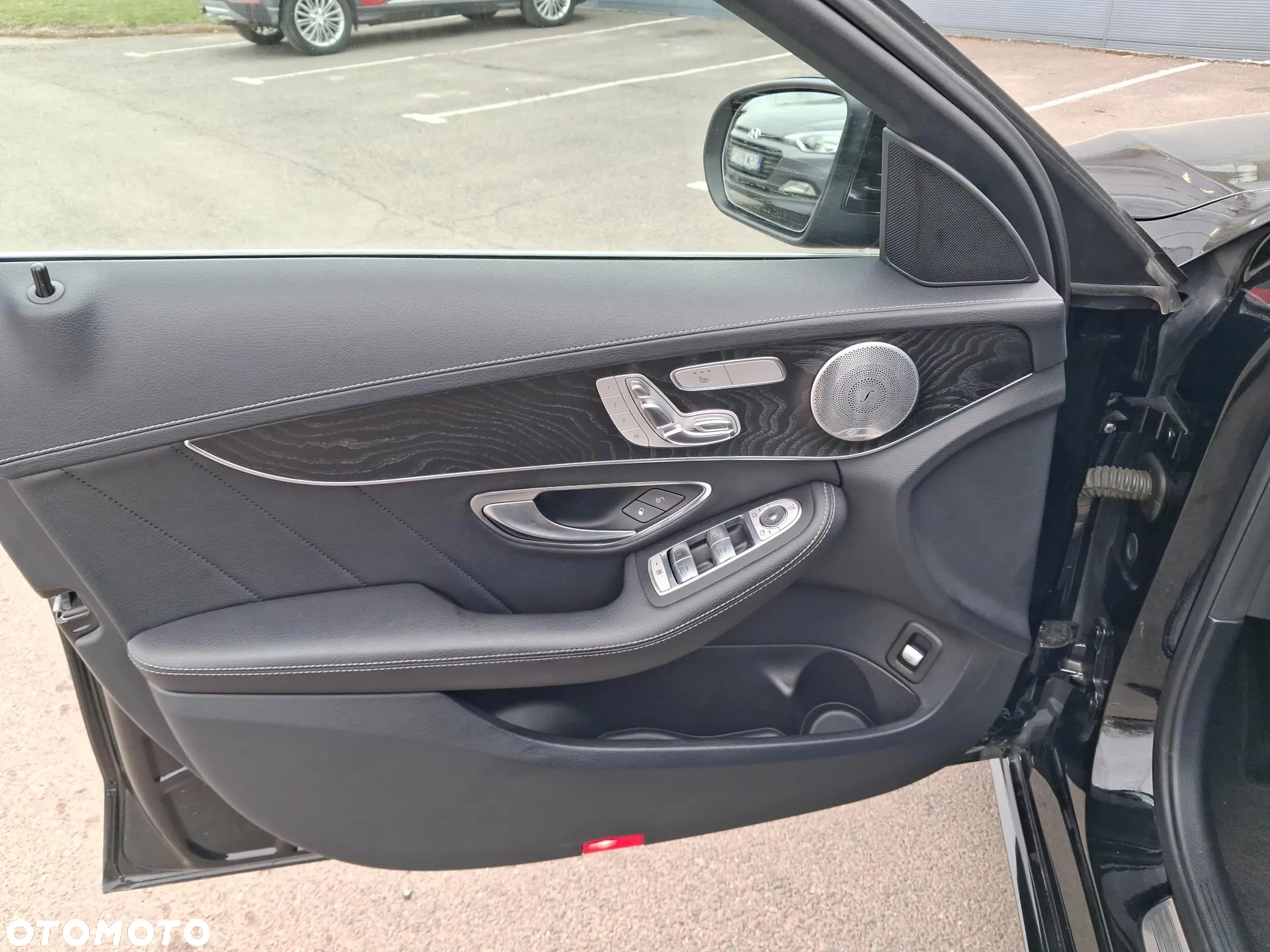 Mercedes-Benz Klasa C 300 7G-TRONIC Exclusive - 10
