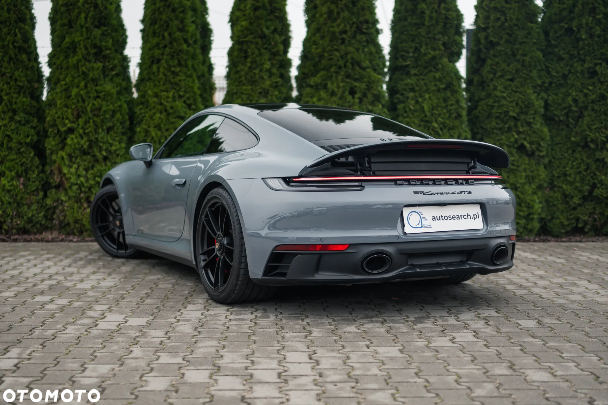 Porsche 911 Carrera 4 GTS - 6