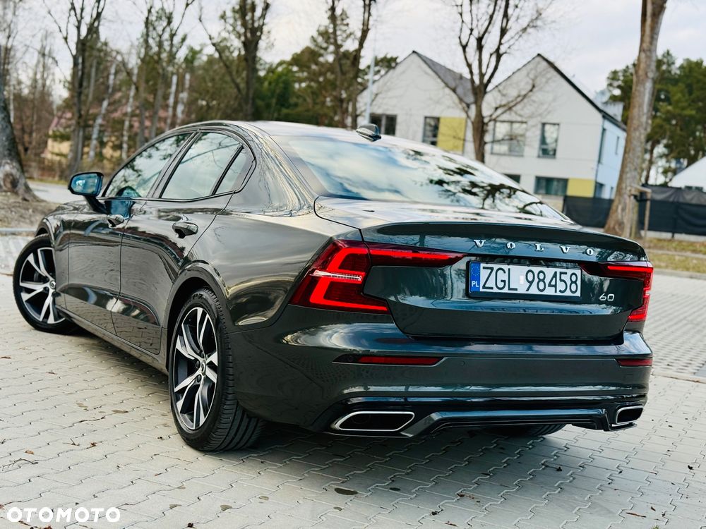 Volvo S60 T4 R-Design - 29
