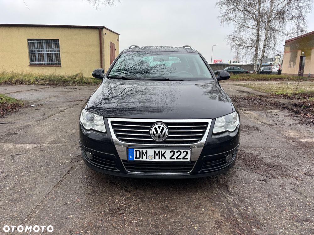 Volkswagen Passat 2.0 TDI DPF BlueMotion Technology Highline - 9