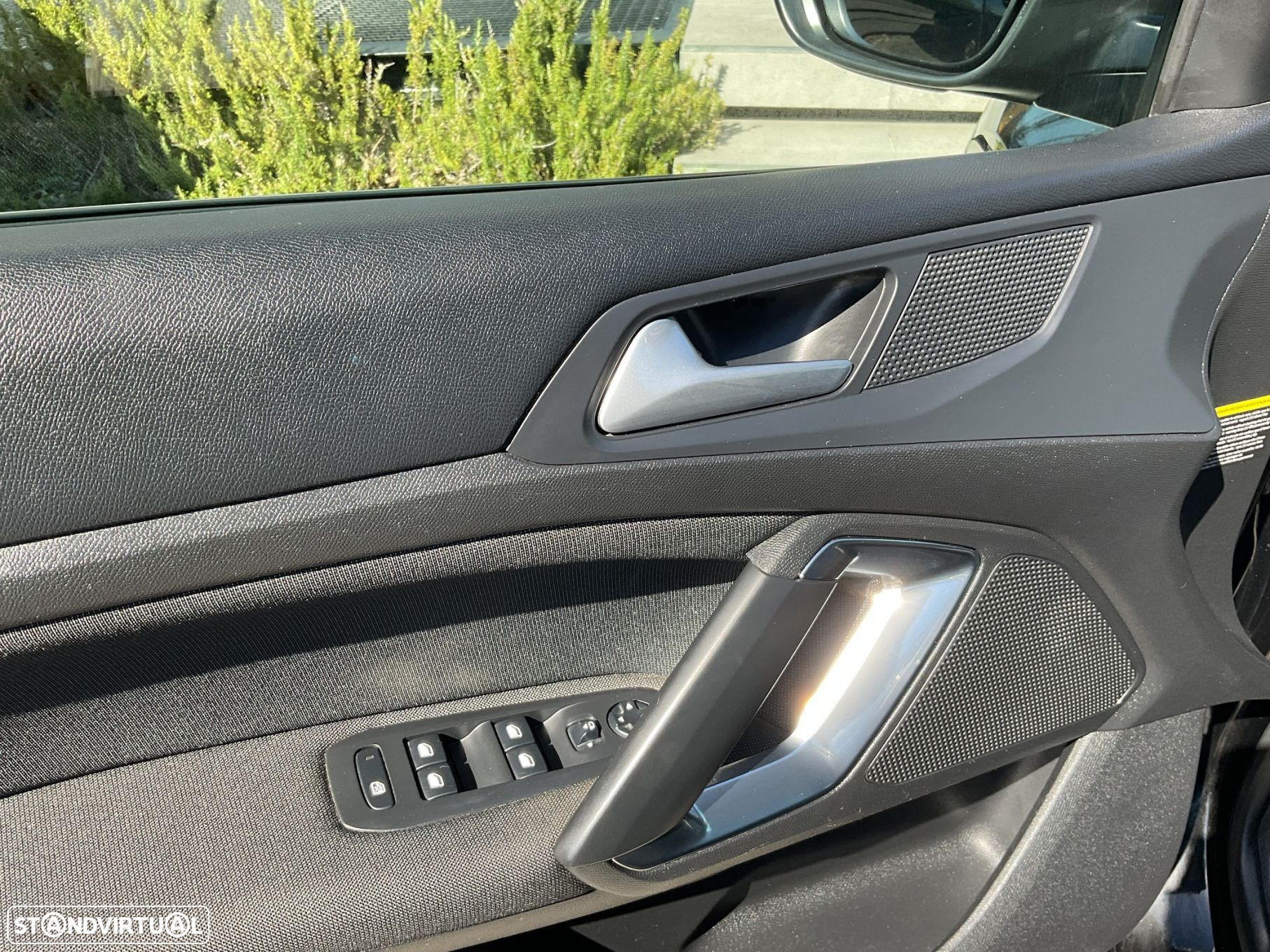 Peugeot 308 1.2 PureTech Allure EAT8 - 20